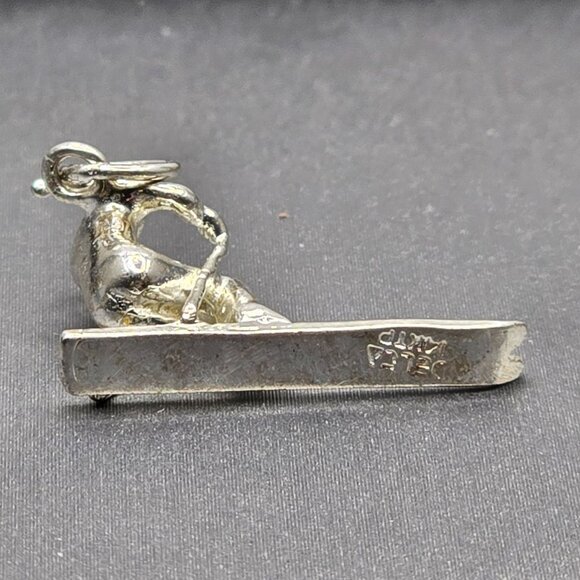 VTG Delta 14k TP White Gold 3D Downhill Skier Charm Pendant .75" 2.4g USA 1950s - Picture 5 of 8
